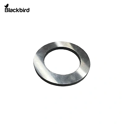 Spacer 84475603